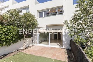 Lloguer Casa a Sarrià. Magnífica casa con jardín en la zona alta