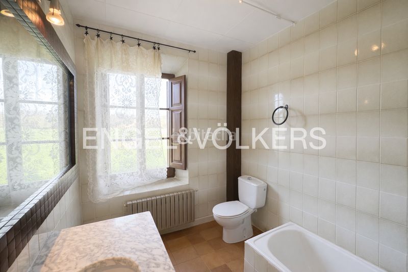 Foto b8089beb-cf44-43ef-855e-053c02203510. Casa amb calefacció a Rupit i Pruit