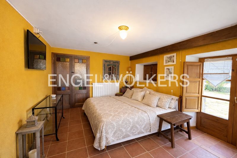 Foto bfc0f2d0-b60e-48cc-bdac-bb2b78f36981. Casa amb calefacció a Rupit i Pruit