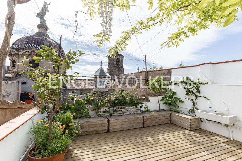 Foto 8330cf3f-5659-4791-9e66-b228f1e80d21. Pis amb calefacció a Gòtic Barcelona