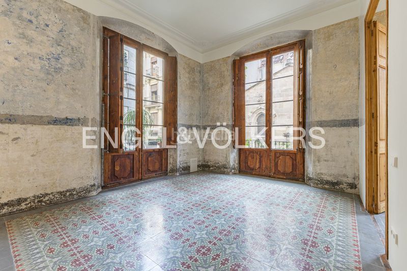 Foto e5f04dd9-58a8-4dec-aa10-3ea294669ae7. Pis amb calefacció a Gòtic Barcelona