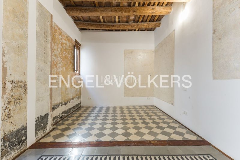 Foto e36f0137-21c8-47c5-b321-292452f02634. Pis amb calefacció a Gòtic Barcelona