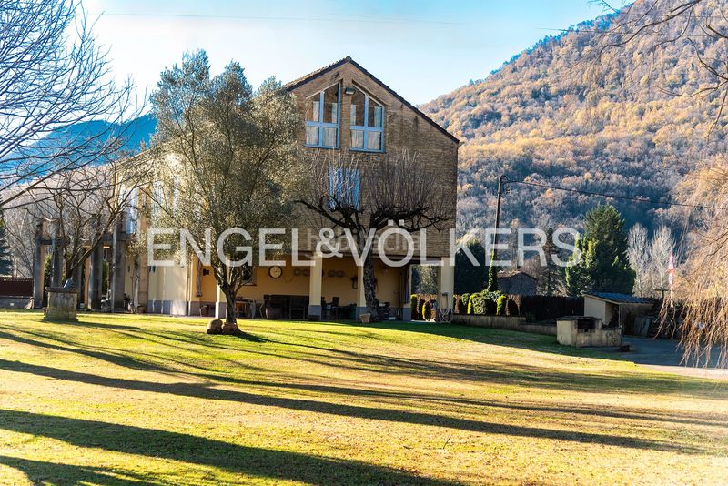 Foto 442ecb75-ff8f-42d3-9502-0b2e58d82ab3. Casa amb calefacció a Vall d´en Bas (La)