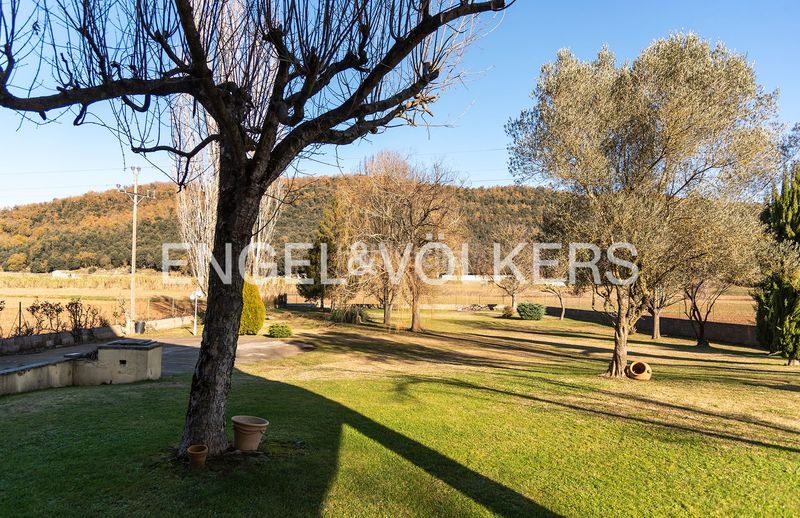 Foto a4ec1df5-2a2b-44cd-898e-191cde1b94e5. Casa amb calefacció a Vall d´en Bas (La)