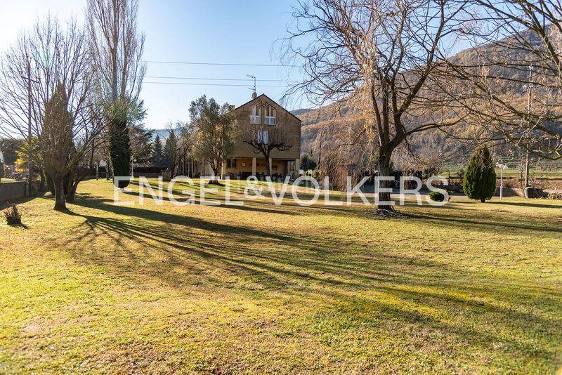 Foto f54a9917-d057-4f90-961f-1ee886b7981d. Casa amb calefacció a Vall d´en Bas (La)