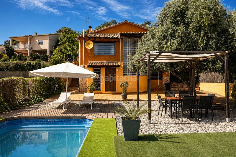 Foto 73fc25b1-dfbb-4576-a8cf-2c30ba83598a. Casa amb calefacció aparcament piscina a terrabrava - Tordera parc Tordera
