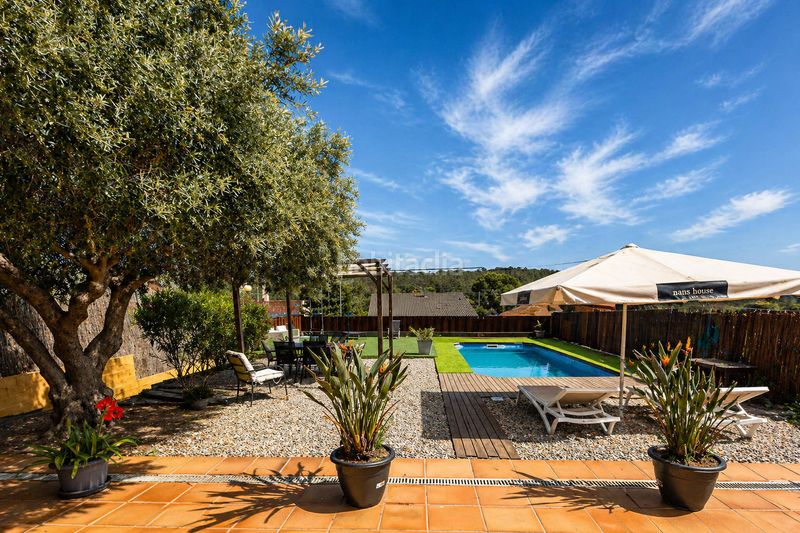 Foto b79de6d6-b4f0-4151-ab0f-ce30c37f2acc. Casa amb calefacció aparcament piscina a terrabrava - Tordera parc Tordera