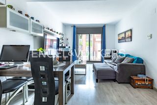Àtic a Montcada Centre - La Ribera. Exclusividad y diseño en este ático con gran terraza y piscina c