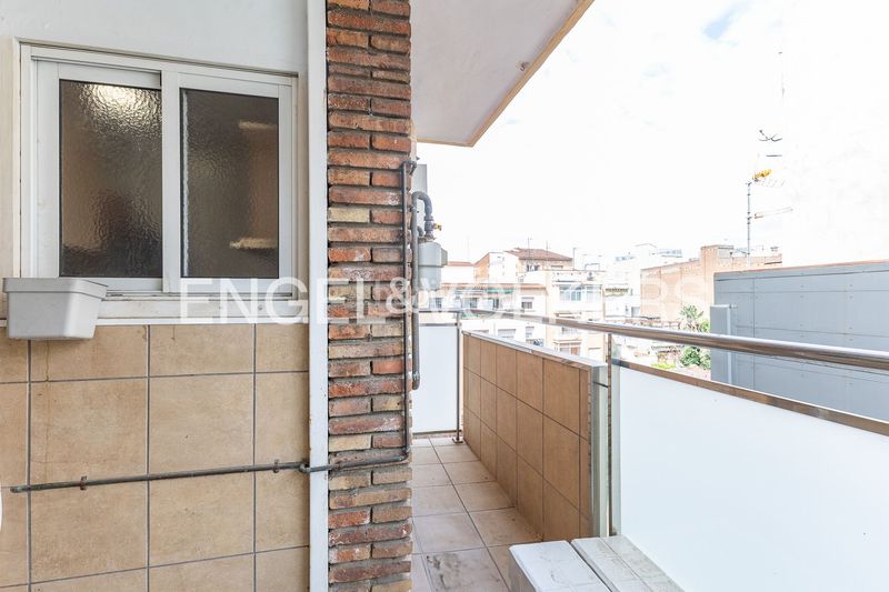Foto dfefb6b9-335c-4f71-9789-6b962e987157. Pis amb calefacció a La Bordeta Barcelona