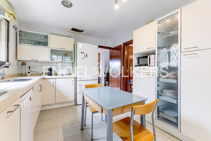 Foto 52af6b91-a088-4e76-b5be-7d4b244f4581. Casa amb calefacció aparcament piscina a Bellamar Castelldefels