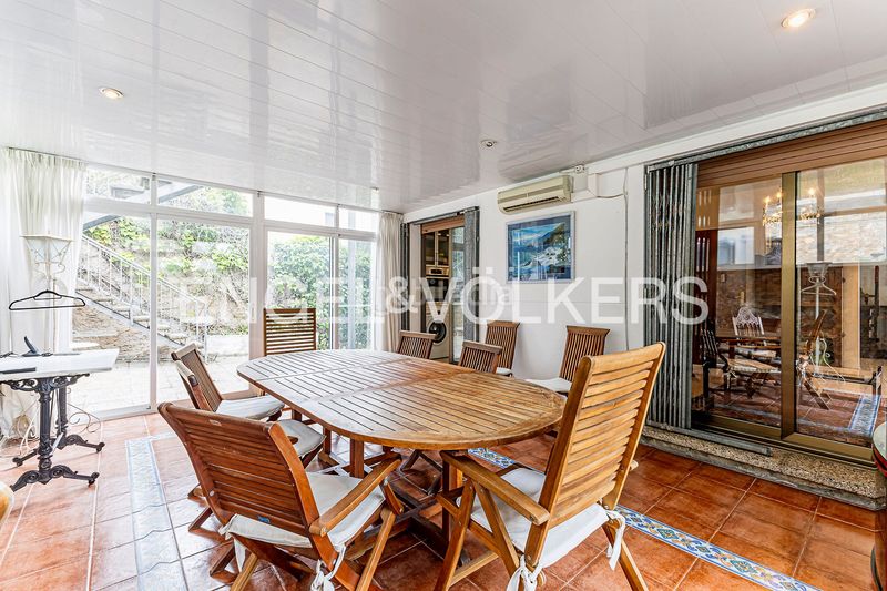Foto eedfa9e9-70f4-4117-a6f9-99983bd6d82c. Casa amb calefacció aparcament piscina a Bellamar Castelldefels