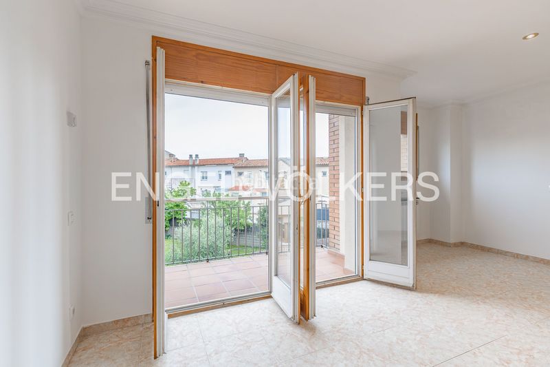Foto 5a714a3c-a23f-43c1-b0b3-f9bdb52752c2. Àtic amb calefacció a Masies de Voltregà (Les)