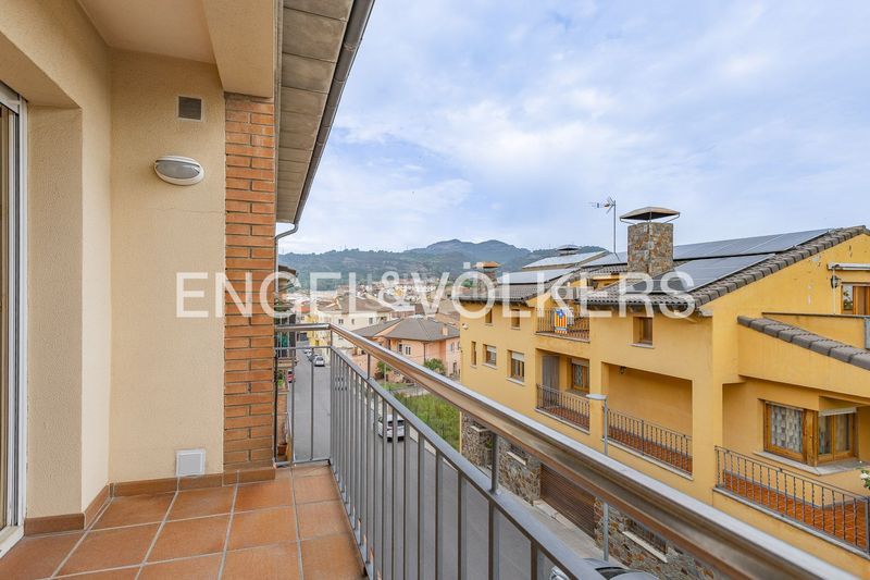 Foto 84396223-d7eb-4789-ac17-4666e811e8ce. Àtic amb calefacció a Masies de Voltregà (Les)