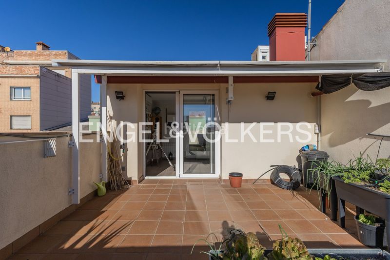 Foto 41389390-3321-4c74-b2eb-497e02393151. Casa amb calefacció aparcament piscina a Ca n'Aurell Terrassa