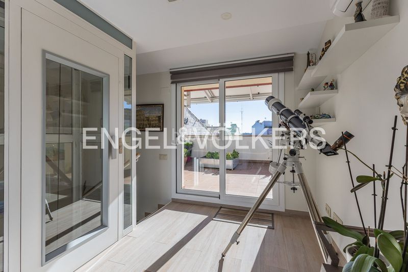 Foto 5485d786-4349-4e02-9ea9-087412b7597d. Casa amb calefacció aparcament piscina a Ca n'Aurell Terrassa