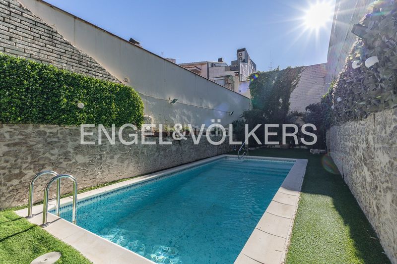 Foto 65dc97fe-8c27-4da9-9320-9ea39602a031. Casa amb calefacció aparcament piscina a Ca n'Aurell Terrassa