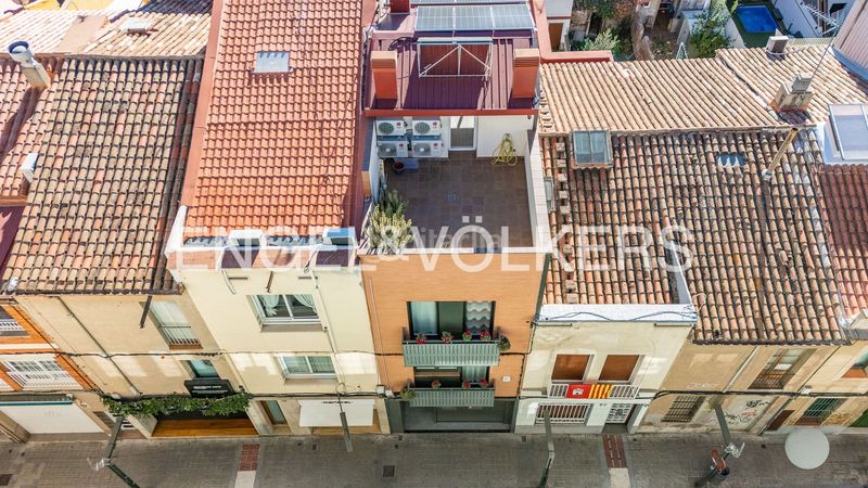 Foto d3b57fac-ed87-4feb-b2bc-3644c6862b7c. Casa amb calefacció aparcament piscina a Ca n'Aurell Terrassa