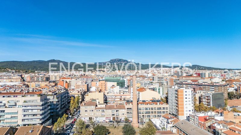 Foto f83b9901-02c5-4890-8a85-c60757ede2aa. Casa amb calefacció aparcament piscina a Ca n'Aurell Terrassa