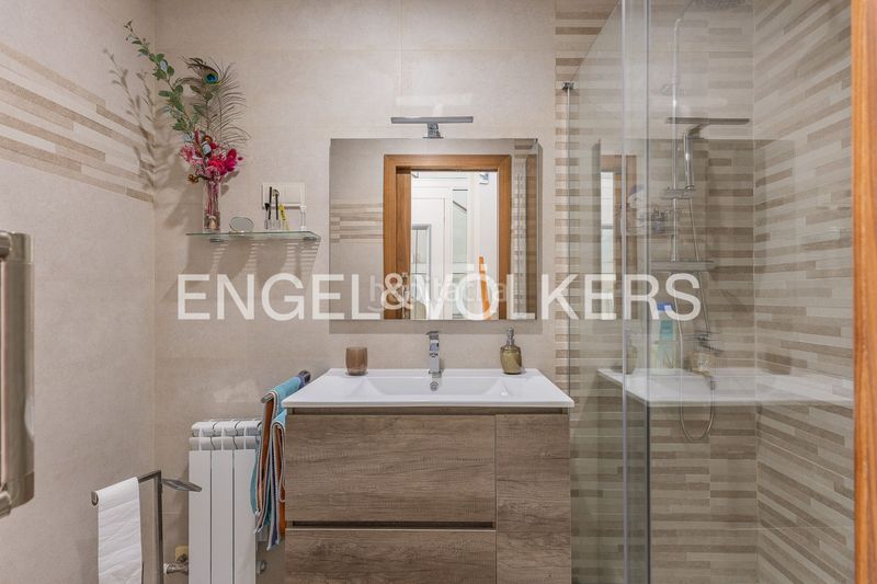 Foto fa3fa33d-da69-4da5-a1a4-412496933967. Casa amb calefacció aparcament piscina a Ca n'Aurell Terrassa