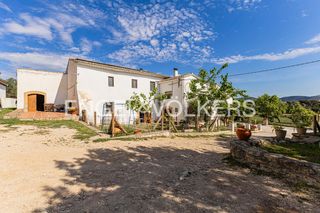 Casa a Puig Moltó - Can Macià. Masia mas de les farigoles con gran terreno y licencia turística