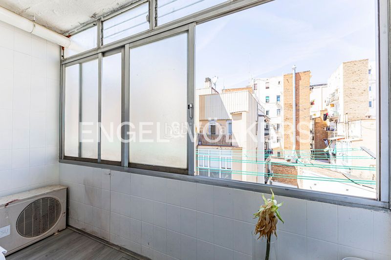 Foto 9a5134a3-2418-4381-b03a-0c6b54af394f. Pis amb calefacció a Vila de Gràcia Barcelona