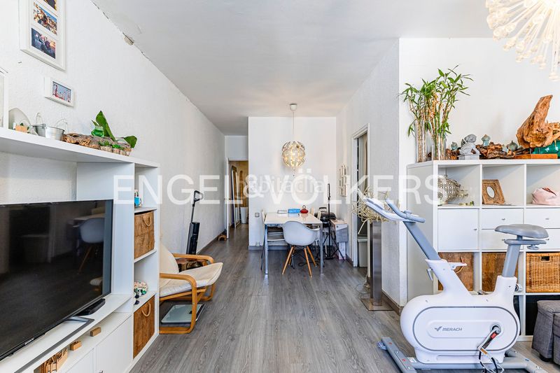 Foto ff0d40b3-bd38-4241-9459-678aa116a5d1. Pis amb calefacció a Vila de Gràcia Barcelona