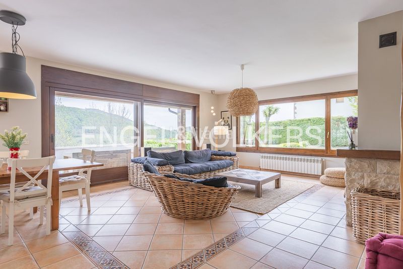 Foto 71607e0d-f5aa-414b-8cd0-49e6e511c828. Casa amb calefacció aparcament a Molló
