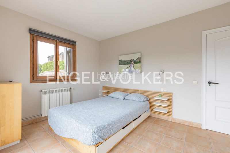 Foto c2940c0f-5f26-4ea4-8520-eb06b49f4bdf. Casa amb calefacció aparcament a Molló