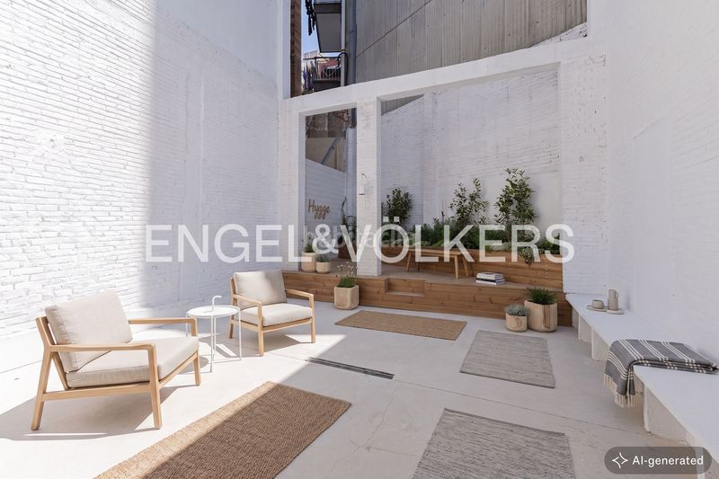 Foto 06181887-7072-4804-ac13-22bd7899cf87. Casa amb calefacció aparcament a Sants-Badal Barcelona