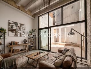 Casa en Sants-Badal. Casa de ensueño a estrenar