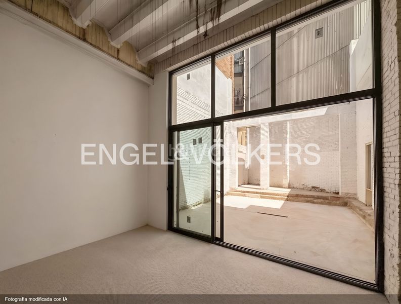 Foto ab16a9d9-85a1-4a9f-9ec5-7fd09a027053. Casa amb calefacció aparcament a Sants-Badal Barcelona