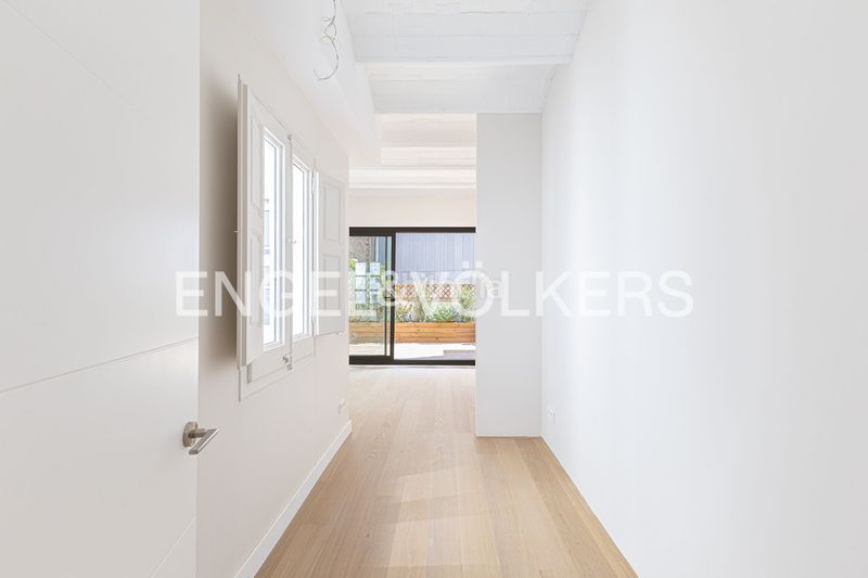Foto e181258a-c309-4a65-acd9-14111d8d37a0. Casa amb calefacció aparcament a Sants-Badal Barcelona