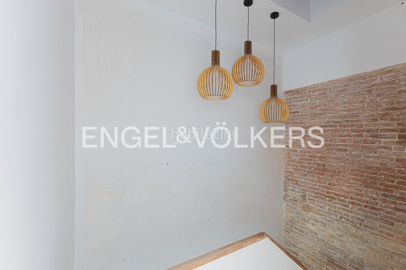 Foto ff3ce3a6-2a92-4721-ba92-45004361c4e9. Casa amb calefacció aparcament a Sants-Badal Barcelona