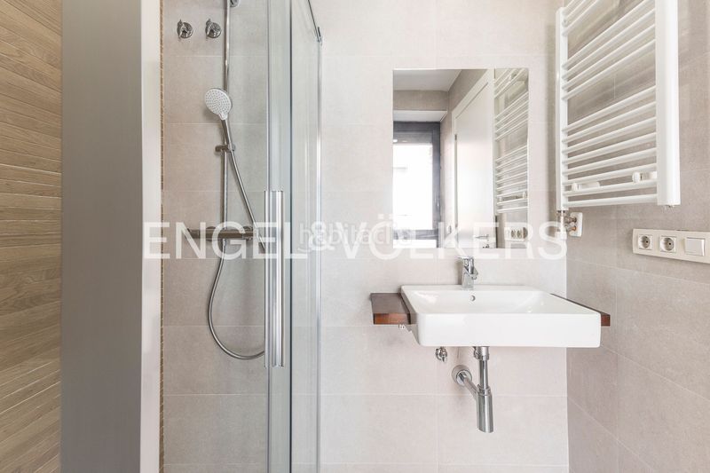 Foto 18c574f0-75f0-4b64-bb00-982f9a0d0ef8. Dúplex amb calefacció piscina a Putget - Farró Barcelona