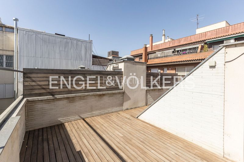 Foto 71ee6ead-1bc7-4f59-b592-adf23c5e99e3. Dúplex amb calefacció piscina a Putget - Farró Barcelona