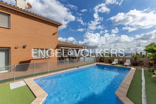 Casa en Centre. Lujo, luz y vistas el hogar que siempre soñaste
