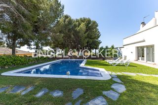 Maison à Mas Mel. Magnífica casa luminosa con piscina y licencia turística en mas