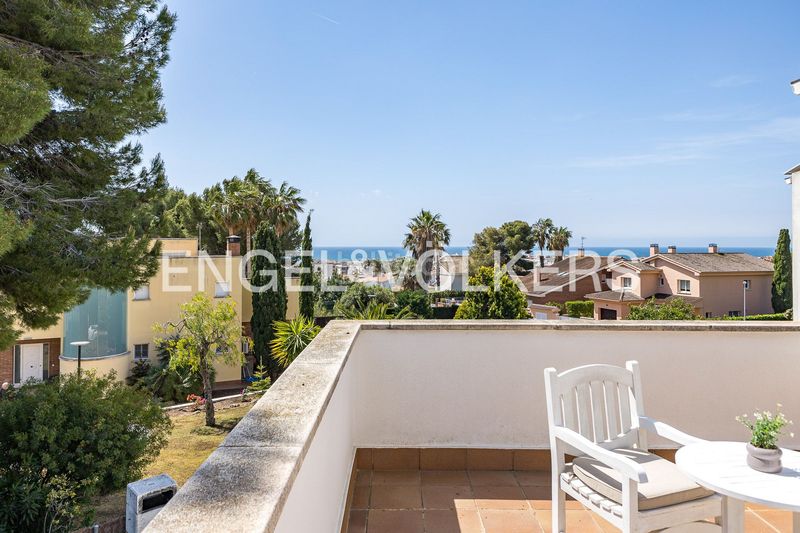 Foto 5a6ab133-57a5-4c69-85e2-b9a8c5e1584e. Casa amb calefacció aparcament piscina a Mas Mel Calafell