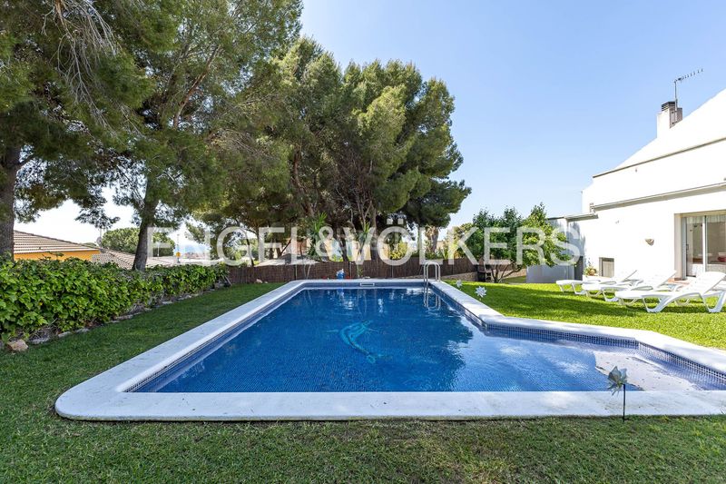 Foto cb7f0f02-972b-43e2-a154-fd07b7d89f68. Casa amb calefacció aparcament piscina a Mas Mel Calafell