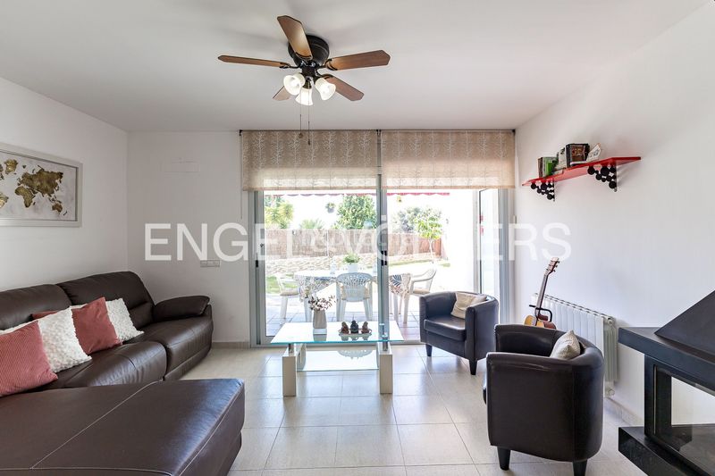 Foto fbc40650-d10b-41cf-8d87-20248ac7bf59. Casa amb calefacció aparcament piscina a Mas Mel Calafell