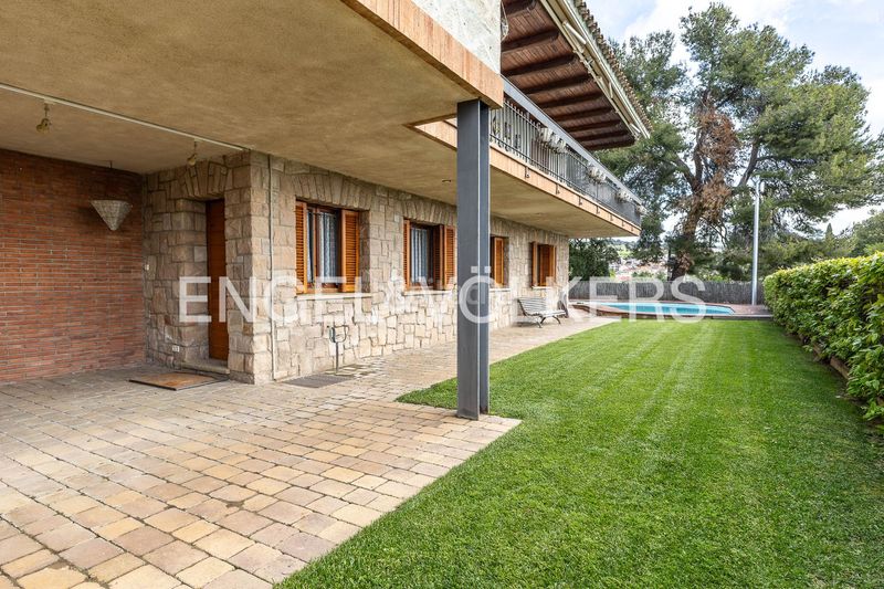 Foto 3ea6a679-a3b3-43a1-8fb0-9a2bfb172373. Casa amb calefacció aparcament piscina a Sant Feliu de Codines