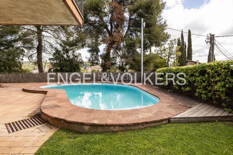 Foto a652191e-ff12-42ae-b66d-07abec7bd13f. Casa amb calefacció aparcament piscina a Sant Feliu de Codines