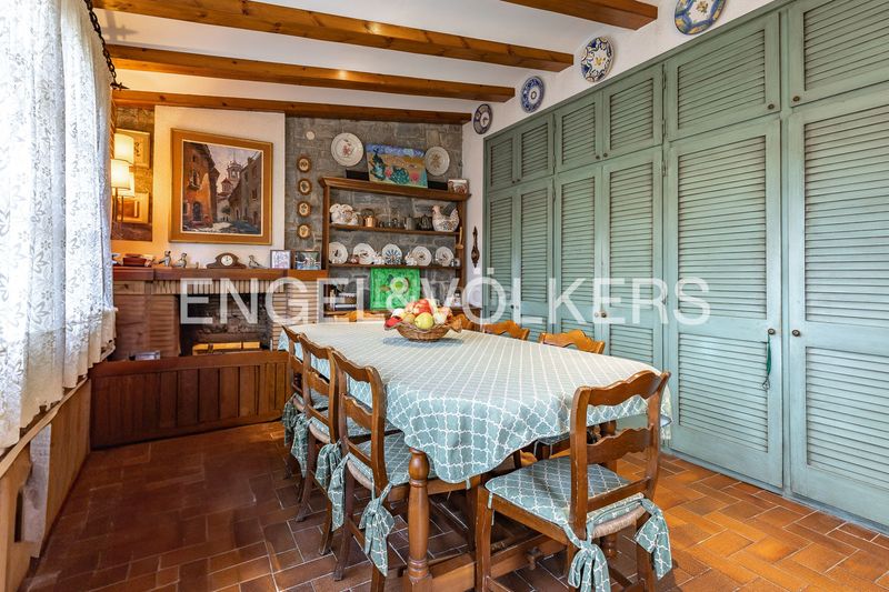 Foto f62565f4-1938-4223-8500-e336af4023c7. Casa amb calefacció aparcament piscina a Sant Feliu de Codines