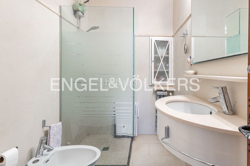 Foto f9e8ab8f-b924-4b74-b373-0b7803b3d6a3. Casa amb calefacció aparcament piscina a Sant Feliu de Codines
