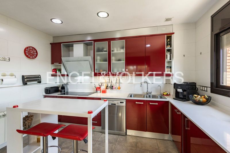 Foto c8568f41-2cad-420c-830b-fee57c88b936. Casa amb calefacció piscina a Masquefa