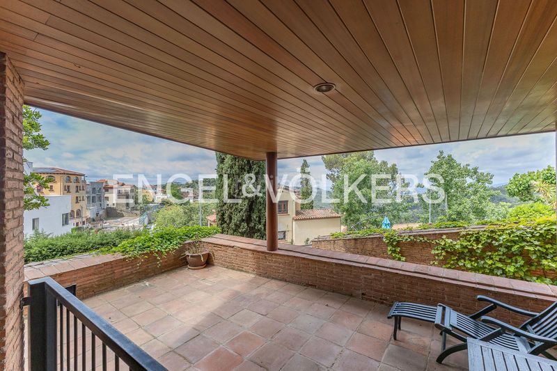 Foto 116e6659-bc0e-4824-824d-e9627ab8e104. Casa amb calefacció aparcament piscina a Vallvidrera - Tibidabo - Les Planes Barcelona