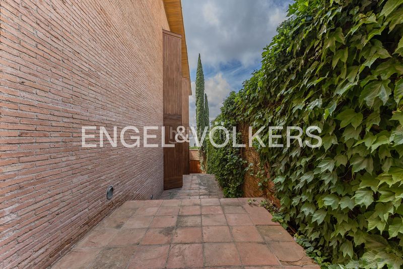Foto 51a34e45-1864-4fdf-8925-37d17e3fa7c7. Casa amb calefacció aparcament piscina a Vallvidrera - Tibidabo - Les Planes Barcelona