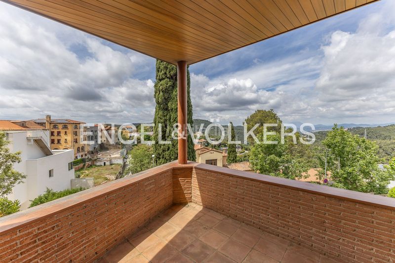 Foto 677450a7-a548-48f2-8747-9fd4111f607f. Casa amb calefacció aparcament piscina a Vallvidrera - Tibidabo - Les Planes Barcelona