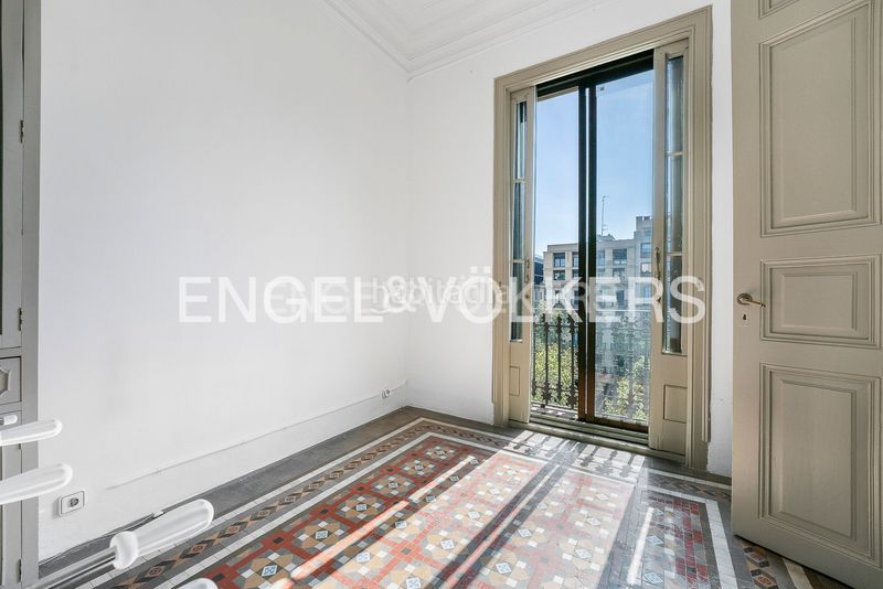 Foto f1c9d6ba-3998-46e2-9cac-d100f6c4acfe. Pis amb calefacció a Dreta de l´Eixample Barcelona