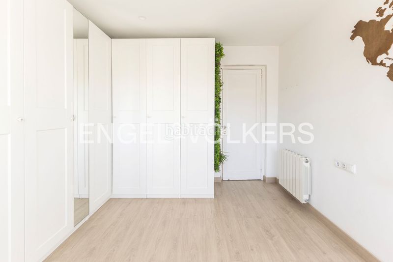 Foto f1b8d11f-a1c4-478e-8e12-8a24fe87297d. Àtic amb calefacció a Vila de Gràcia Barcelona